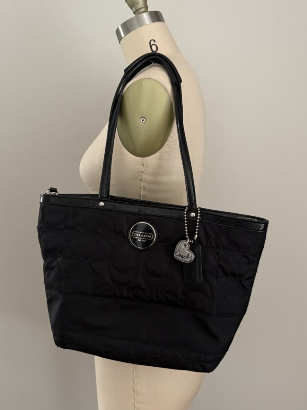 COACH Quilted Signature Nylon Shoulder Tote Bag Black Y2K Utility Pillowy Chic